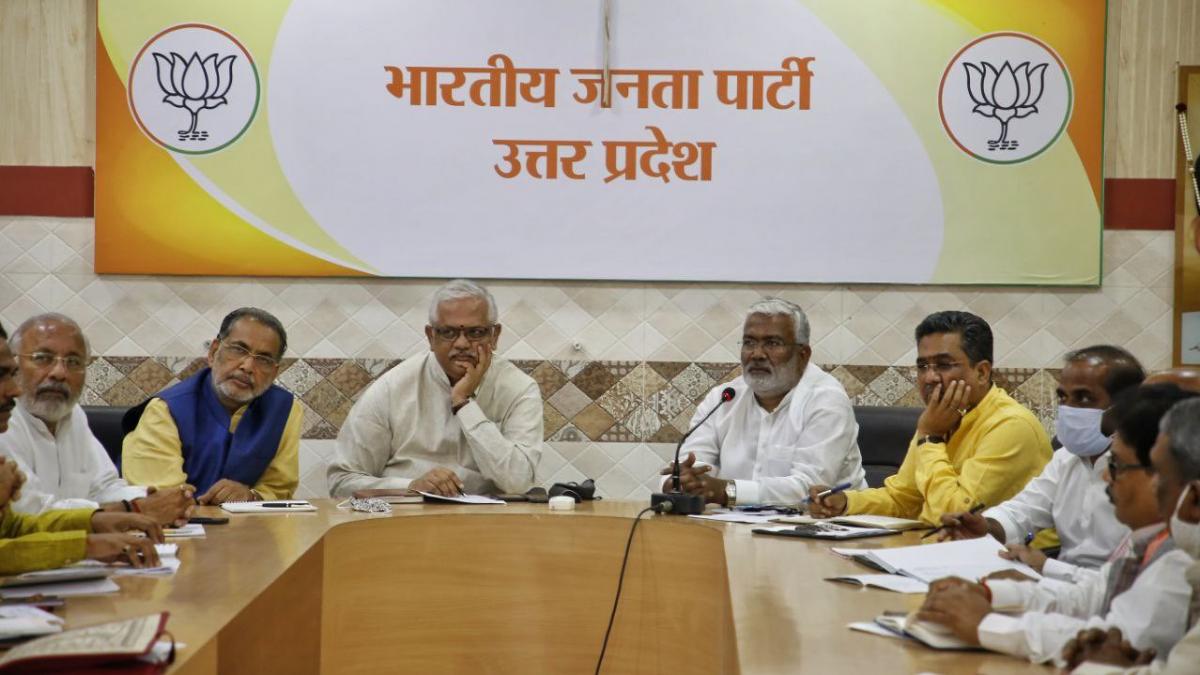 यूपी में पंचायत चुनाव के लिए सियासी पार्टियों ने कसी कमर