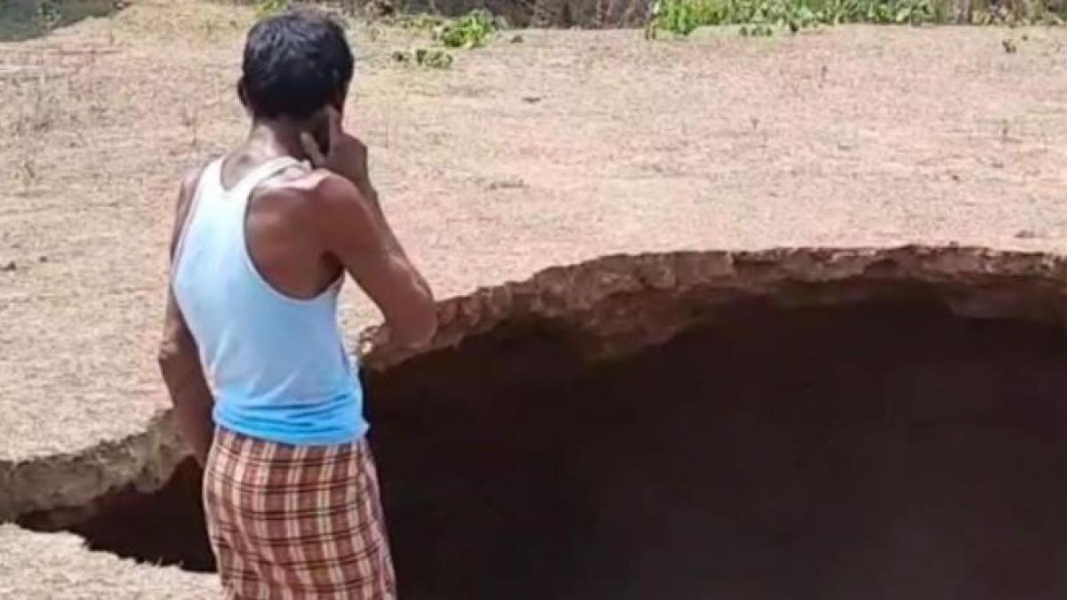 भू-धंसान से इलाके में दहशत (फाइल फोटो)