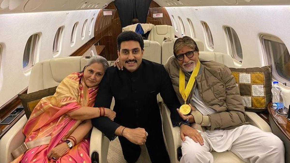 जया बच्चन, अभ‍िषेक बच्चन, अमिताभ बच्चन 