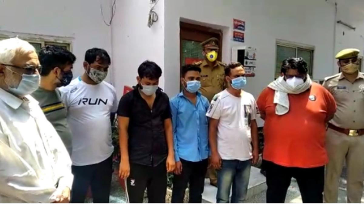 फर्जी खाता धारक बन जालसाजी करने वाला गिरोह गिरफ्तार