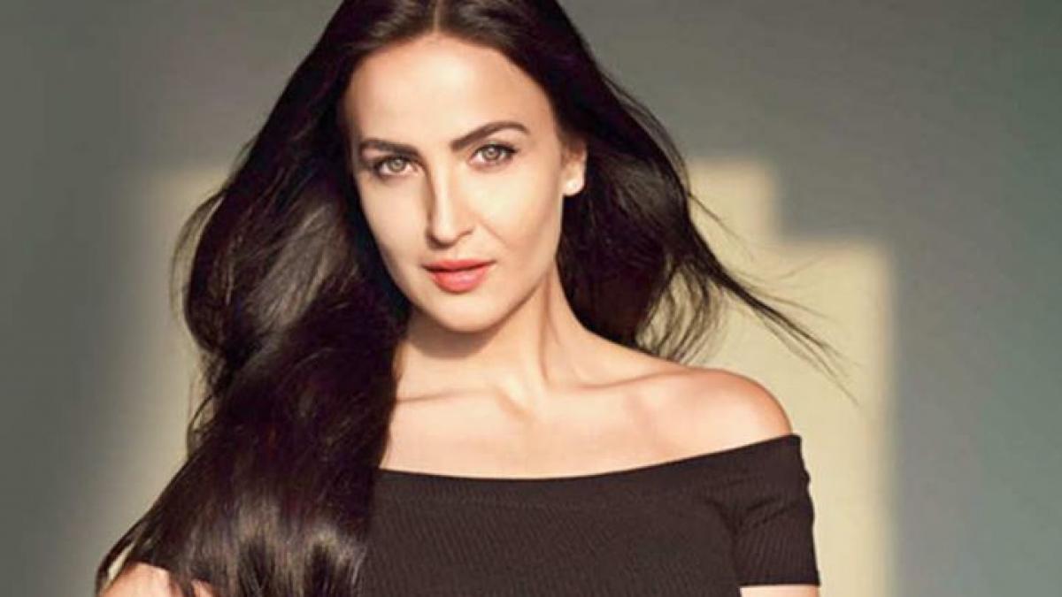 एली अवराम