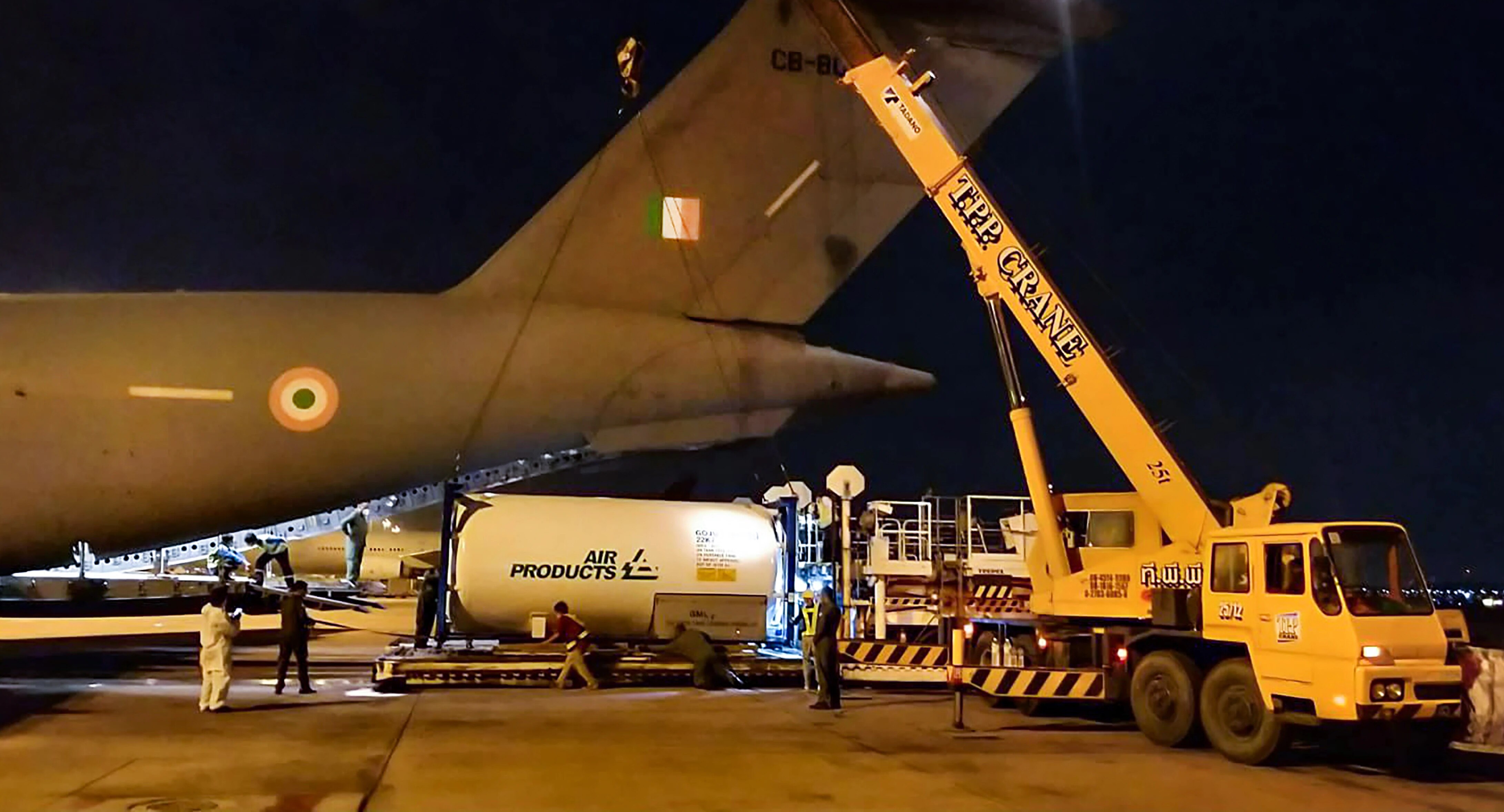 भारत को कई देशों से मिल रही है मदद (PTI)