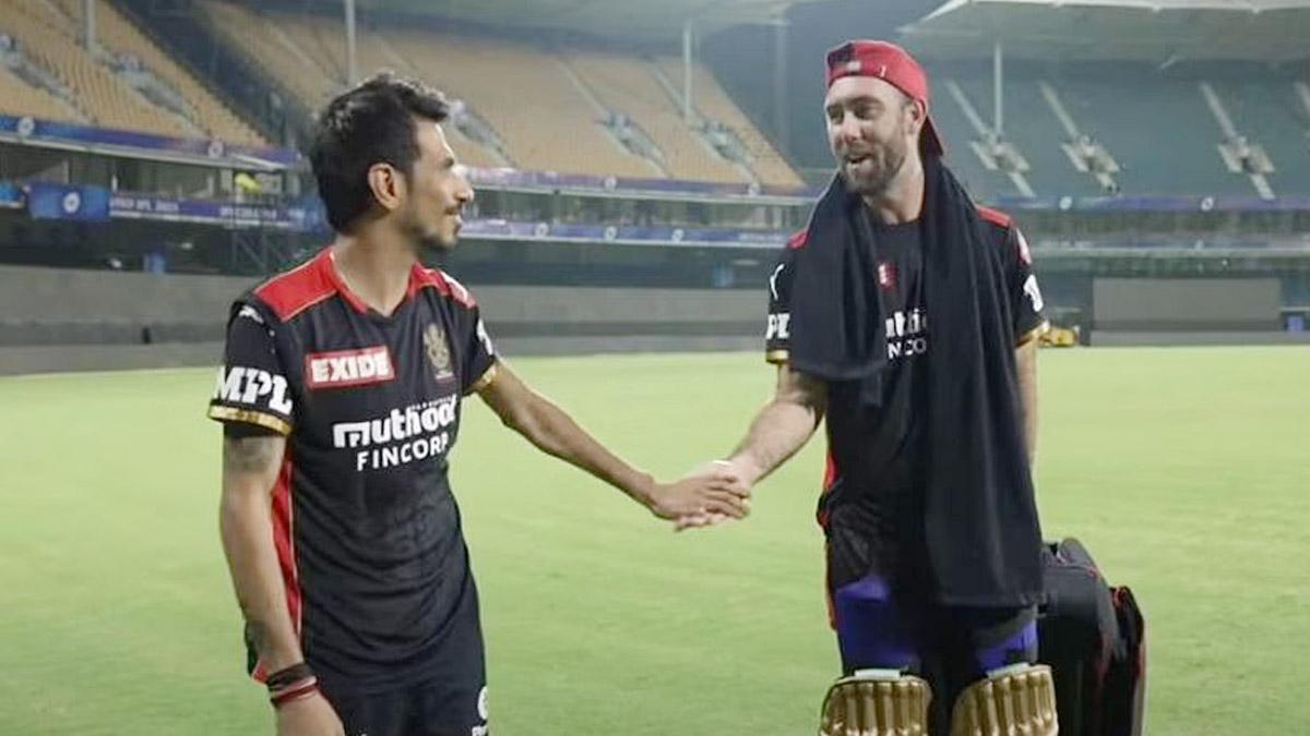 युजवेंद्र चहल और ग्लेन मैक्सवेल (फाइल फोटो)