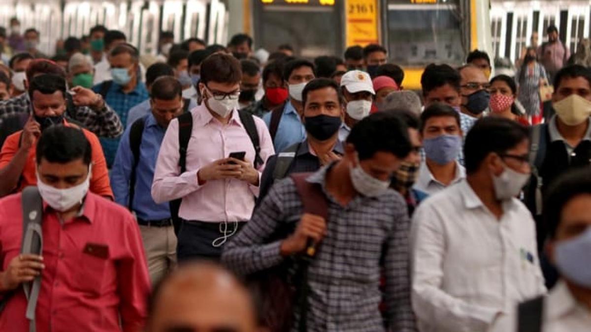 मुंबई में 24 घंटे में 11163 नए पॉजिटिव केस (फाइल फोटो)
