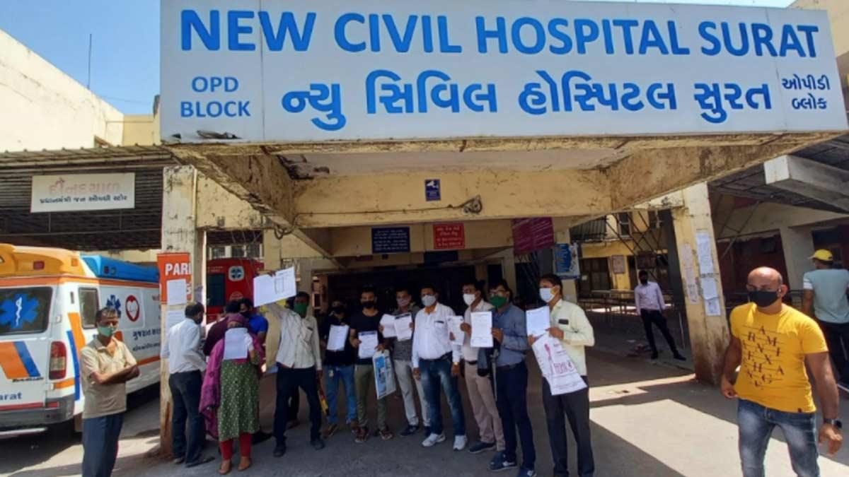 सूरत के अस्पतालों में लग रही लोगों की भीड़ (फोटो-आशुतोष मिश्रा)