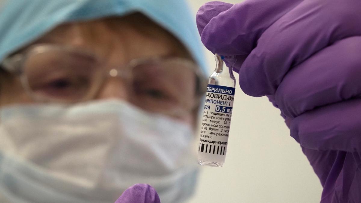 Sputnik-V को पिछले हफ्ते ही भारत ने मंजूरी दी है. (फाइल फोटो-PTI)