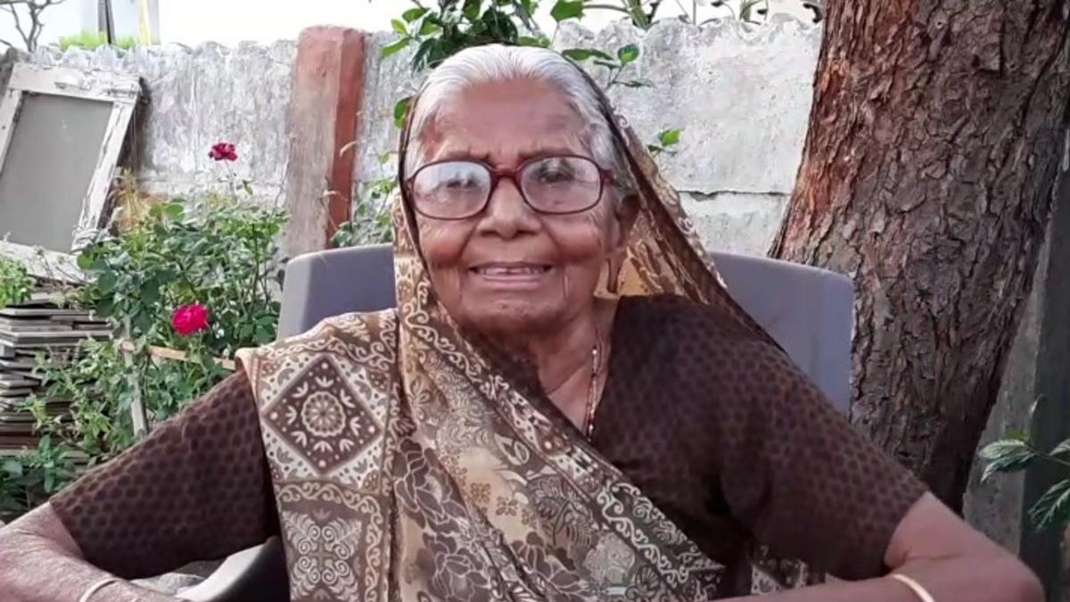 अस्पताल ने भी महिला के हौसले की तारीफ की