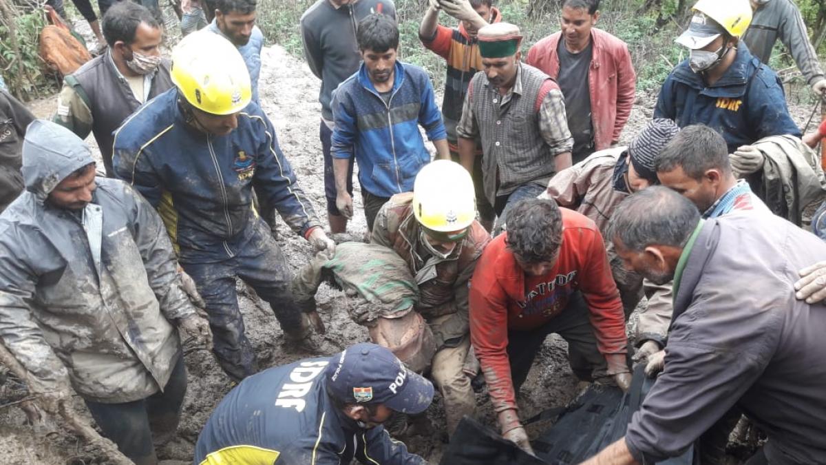 उत्तराखंड में फटा बादल