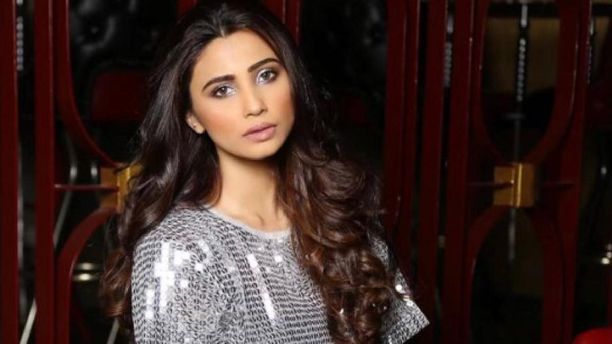 डेजी शाह 