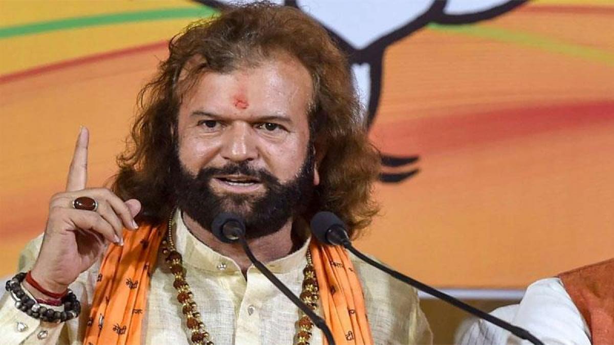 बीजेपी सांसद हंसराज हंस (File Photo)