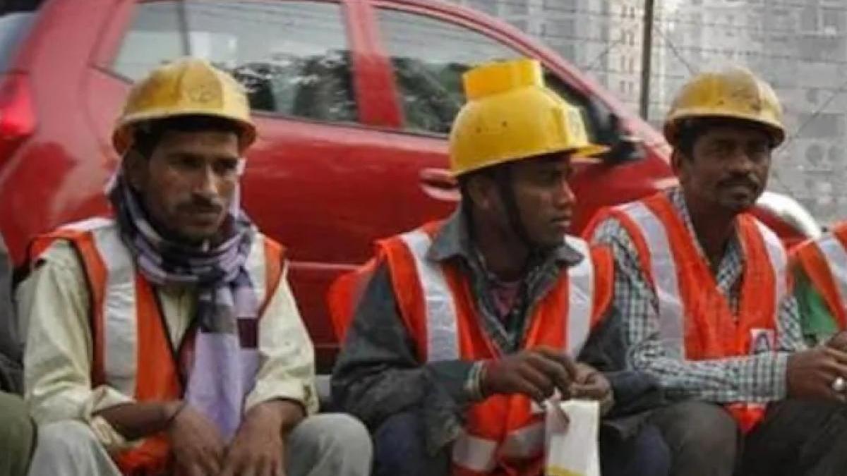 डेढ़ करोड़ मजदूरों को होगा लाभ (File Photo : Aajtak)