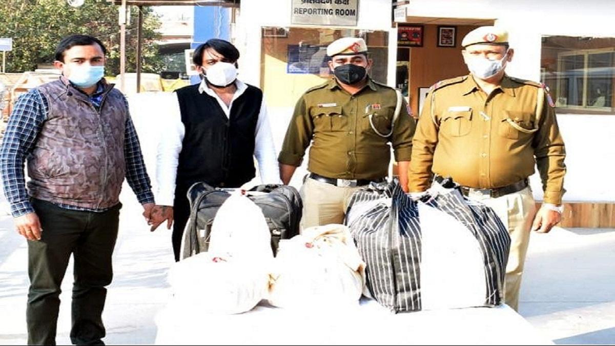 Indian Railways: दिल्ली, बिहार-यूपी की कई स्पेशल और एक्सप्रेस ट्रेनें रद्द, यहां देखें शेड्यूल