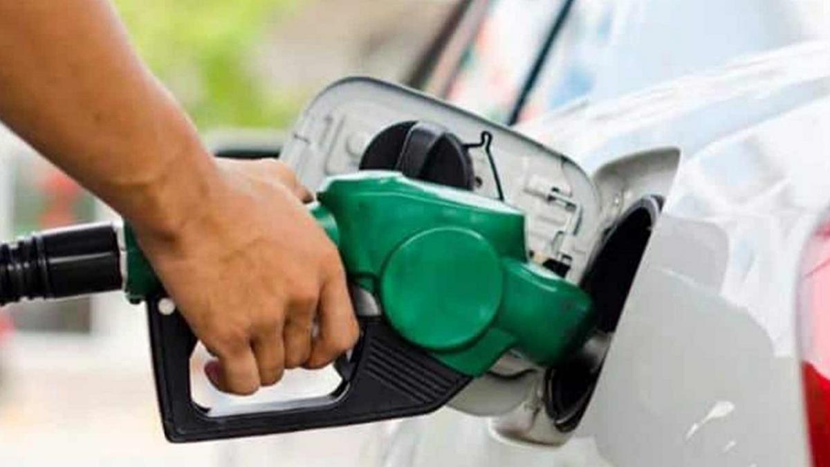 Petrol-Diesel Price Today: आज पेट्रोल-डीजल के दामों में हुई बढ़ोतरी, जानें अपने शहर में प्रति लीटर का भाव