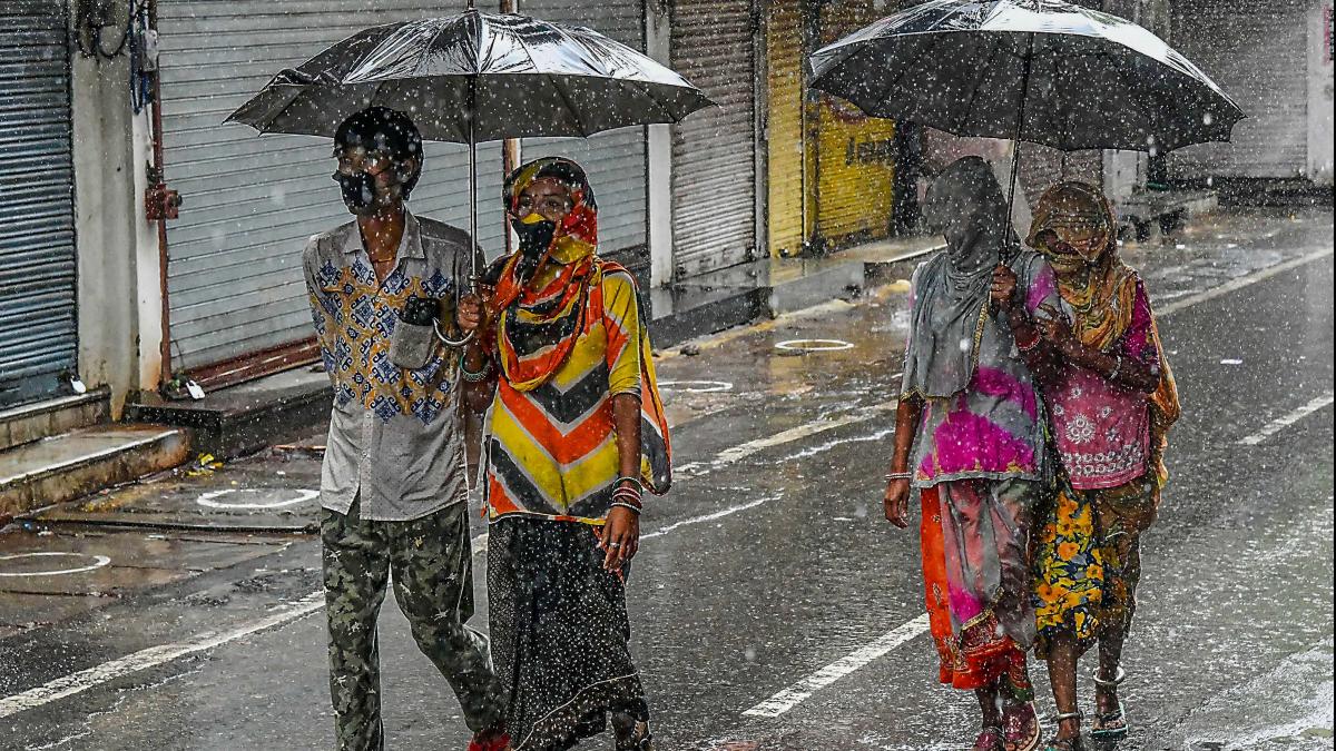 राजस्थान के अजमेर में बारिश का नज़ारा (PTI)