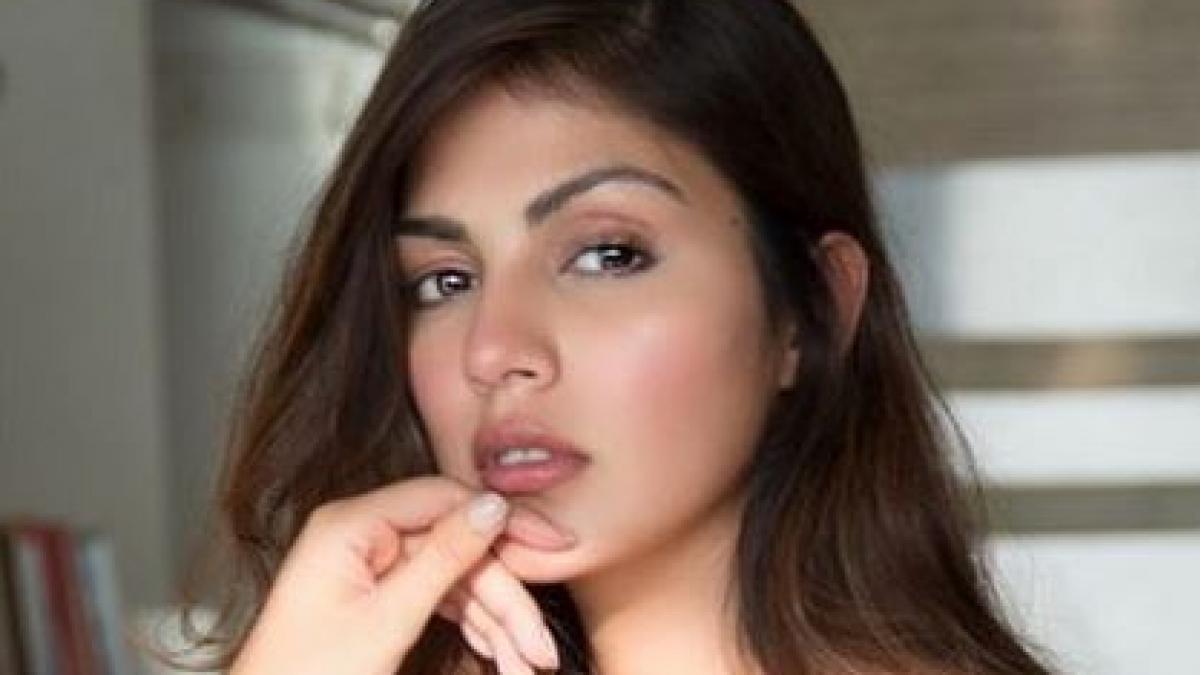 रिया चक्रवर्ती