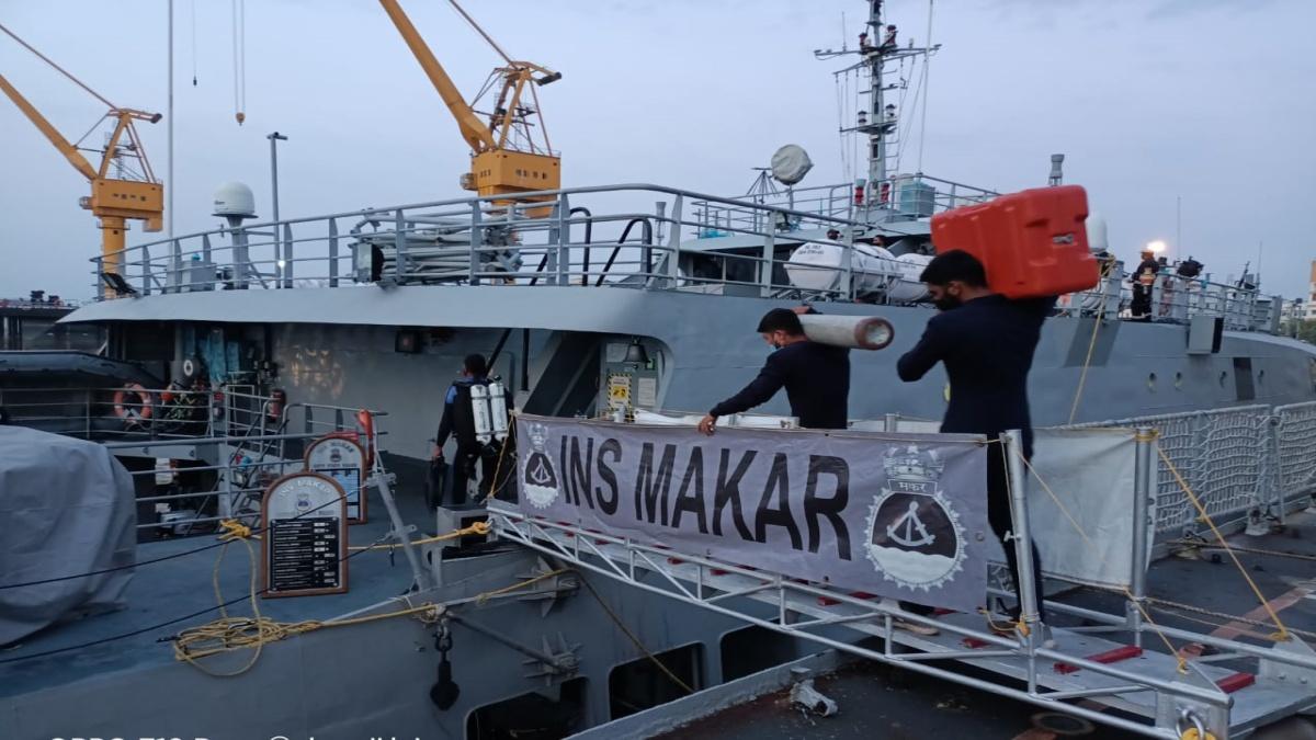 बार्ज पी-305 हादसे को लेकर रेस्क्यू ऑपरेशन जारी