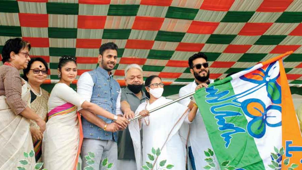 ममता बनर्जी की कैबिनेट में 'यूपी वालों' का जलवा कायम, ये नेता बने मंत्री