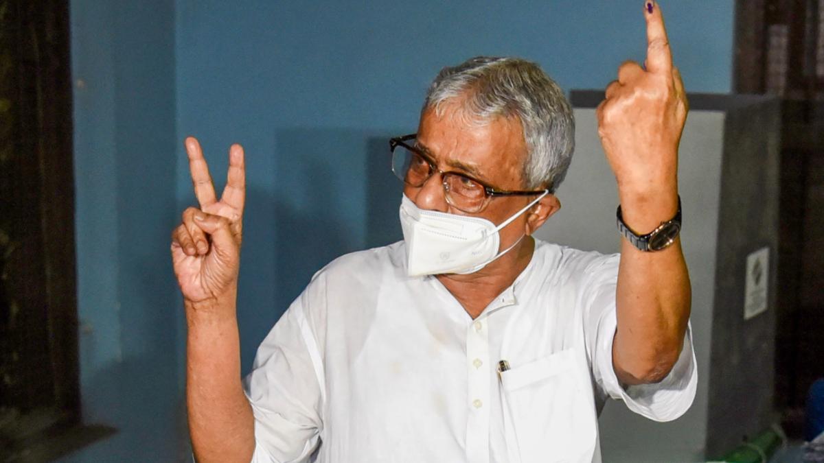 चुनाव से ऐन पहले शिशिर अधिकारी बीजेपी में आ गए थे (फाइल फोटो-PTI)