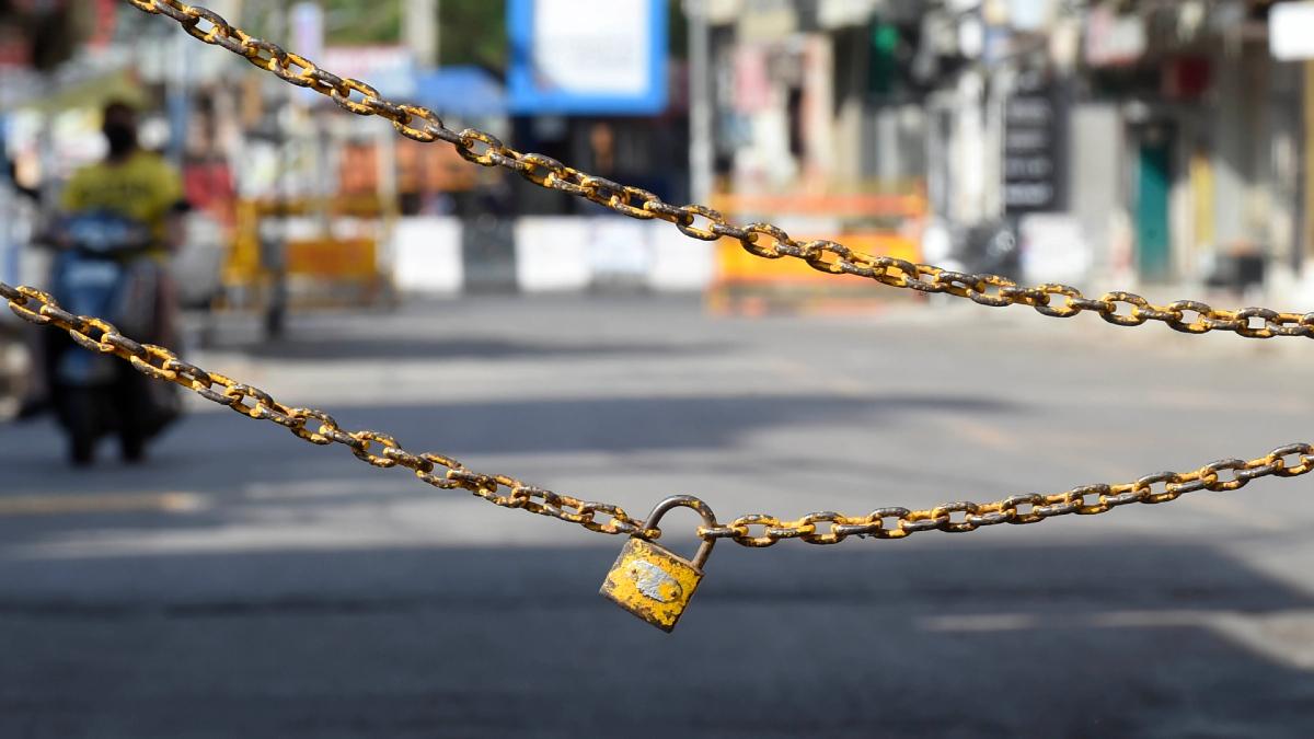 उत्तराखंड में सुबह 8 से 11 खुलेंगी फल-सब्जी की दुकानें (फाइल फोटो-PTI)