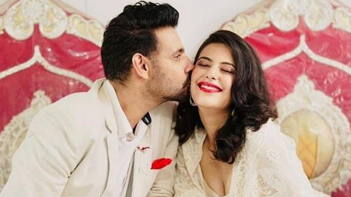 विराफ पटेल, सलोनी खन्ना