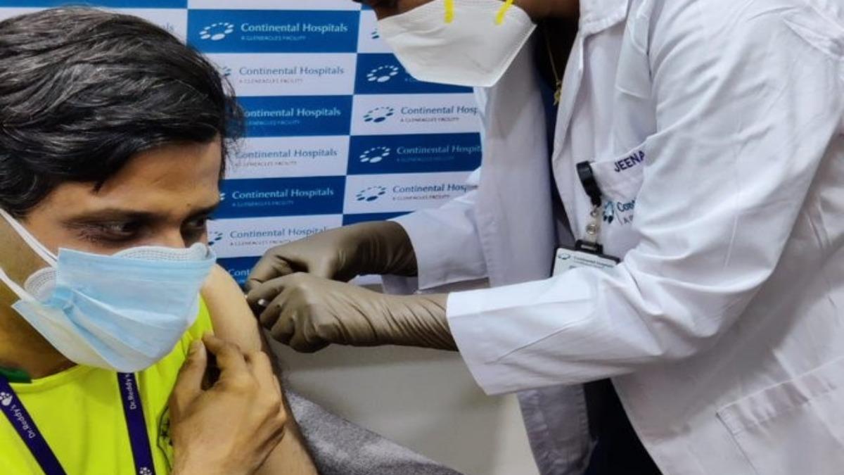 भारत में स्पूतनिक वी का पहला डोज लगा