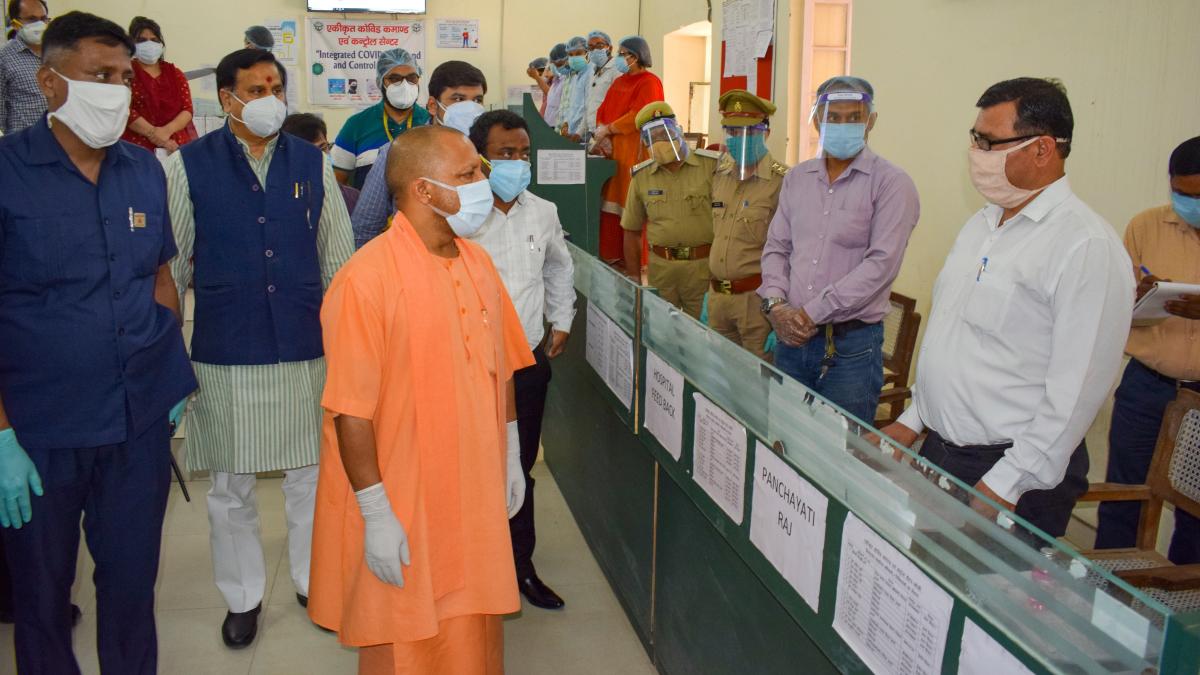 बरेली में मुख्यमंत्री योगी आदित्यनाथ (फोटो-PTI)