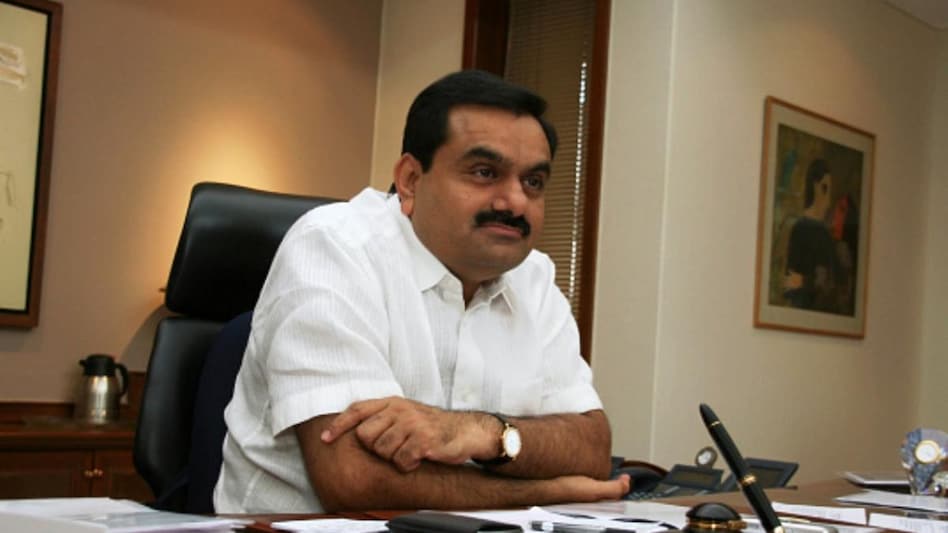 एक खबर से सिर्फ दो दिन में गौतम अडानी ने गंवाए 40 हजार करोड़ रुपये - Gautam Adani networth lost about 40 thousand crores rupees in just two days news tutd - AajTak