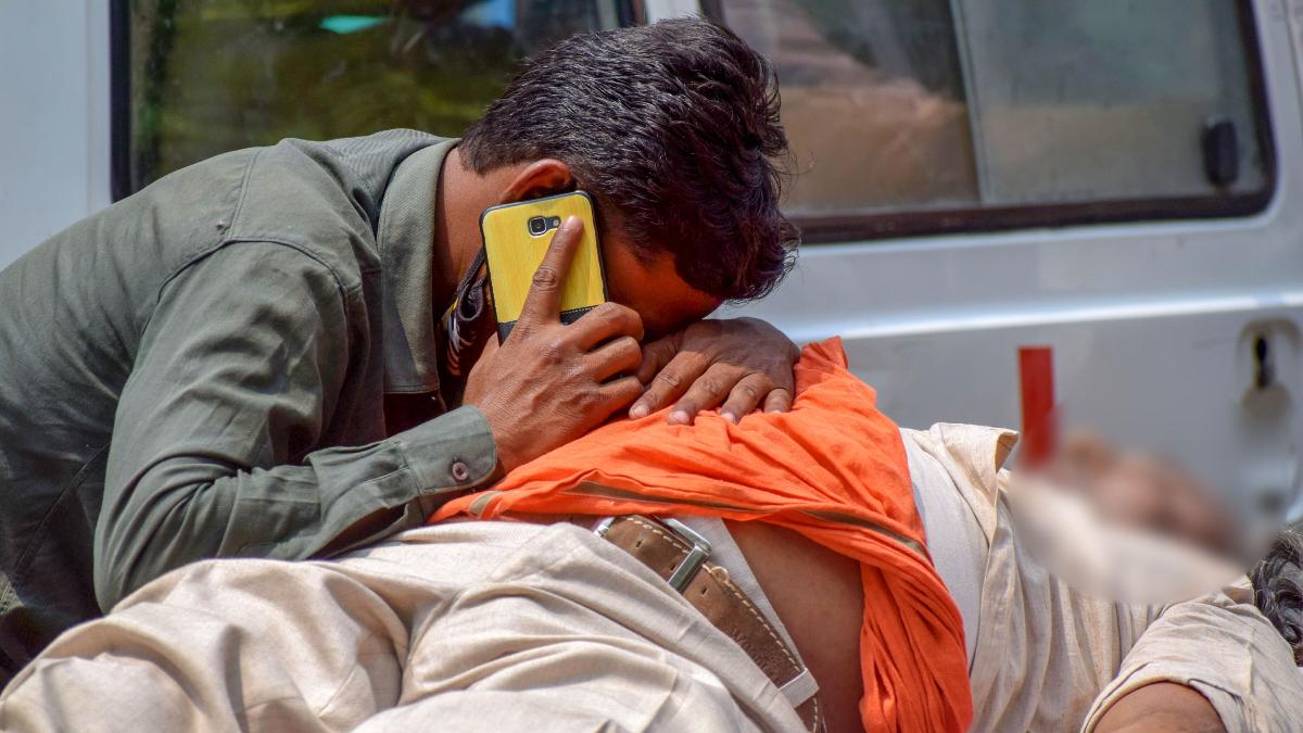 बिहार सरकार ने माना था, कई मौतों को कोरोना से मौतों के आंकड़ों में नहीं जोड़ा गया था. (फाइल फोटो-PTI)