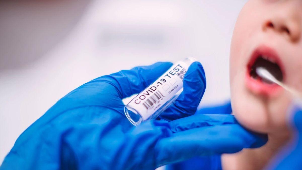 girl breathing with one lung for 4 years