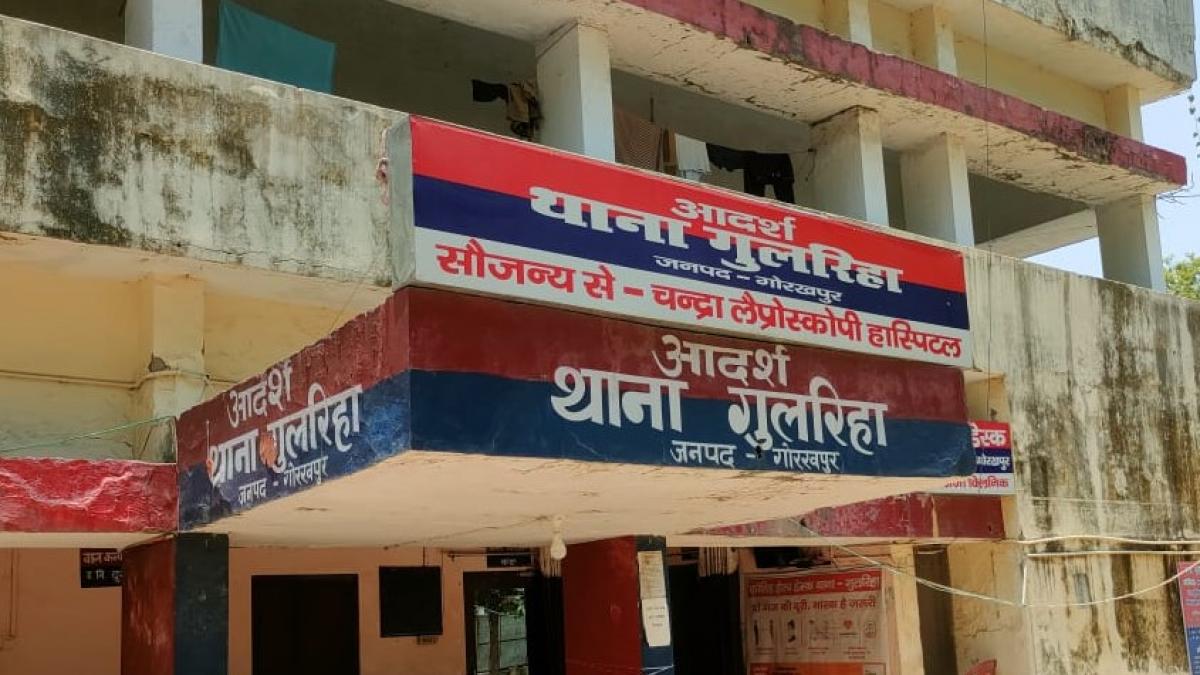 गोरखपुर पुलिस ने 10 लोगों के खिलाफ दर्ज किया केस