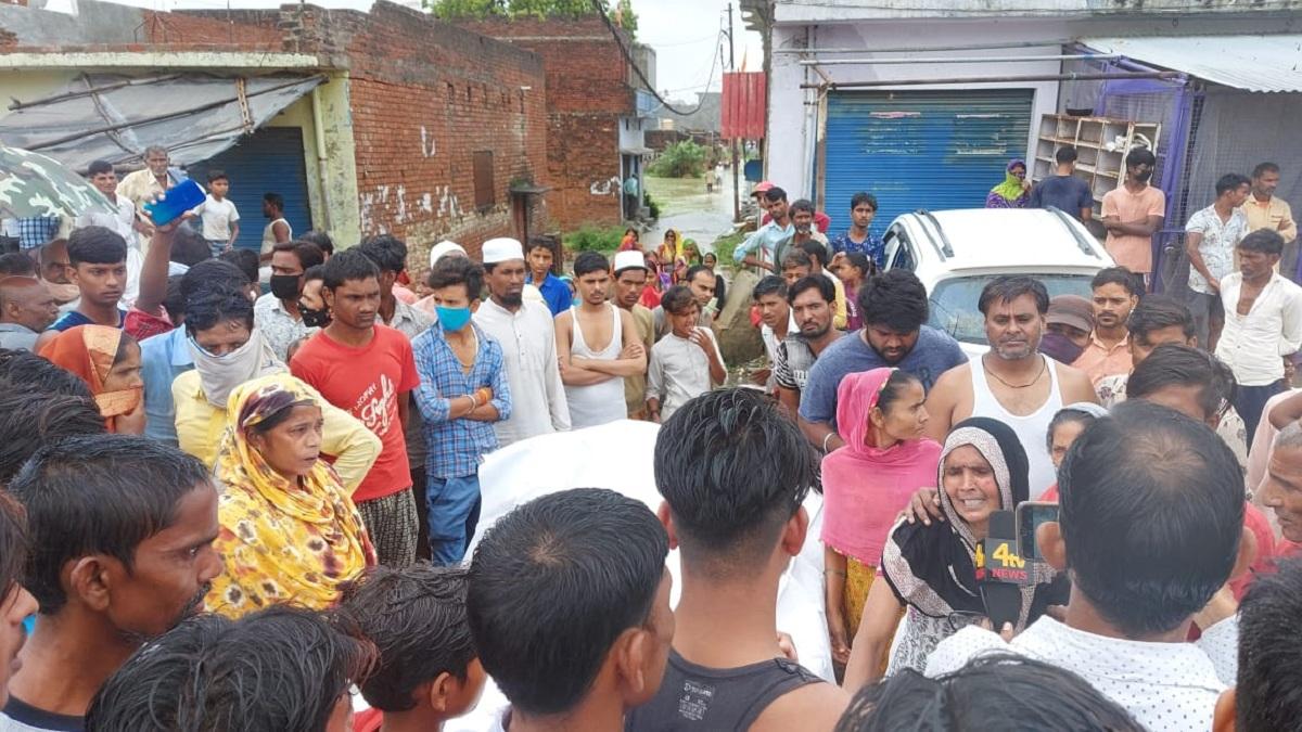 घटना यूपी के लखीमपुर खीरी जिले की है. 