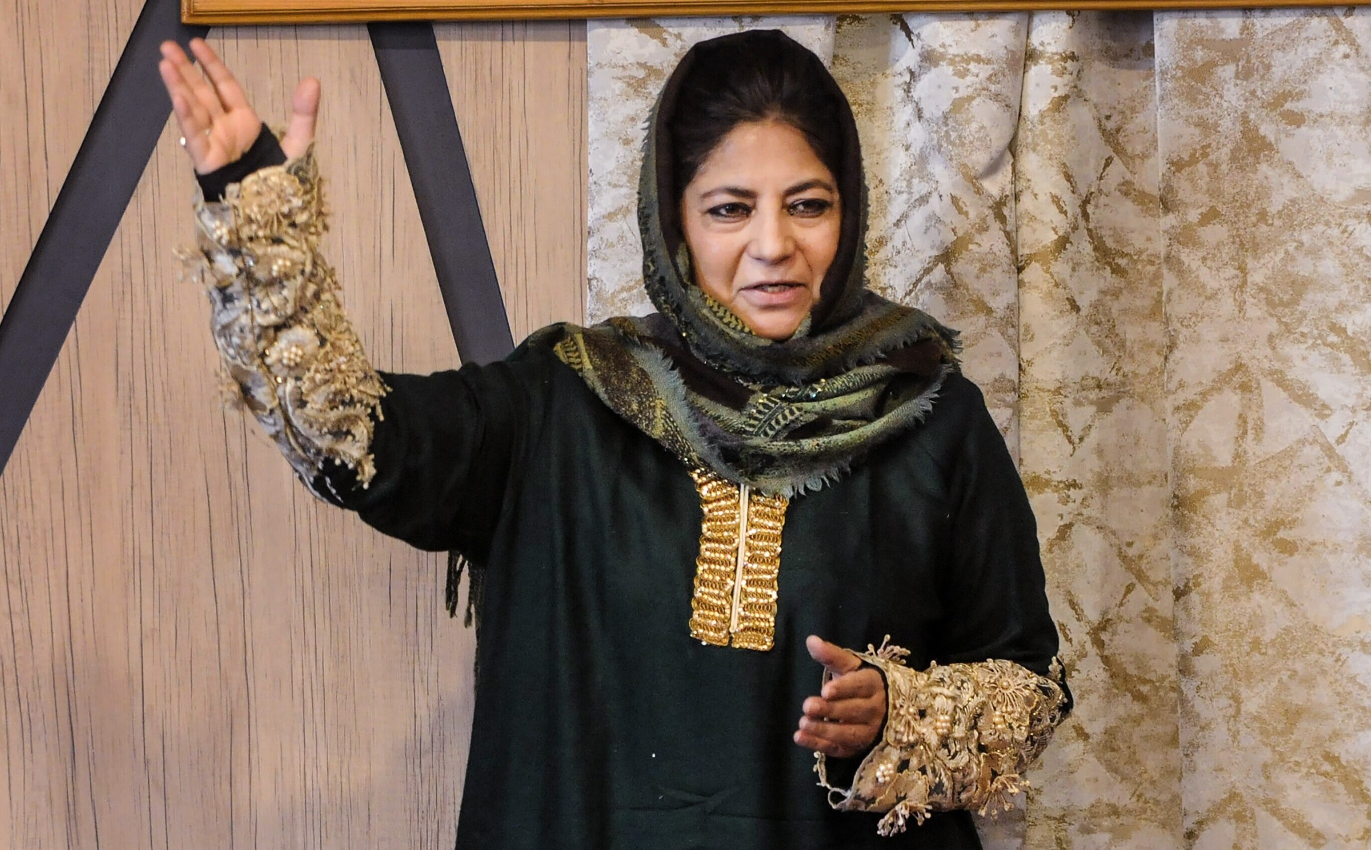 जम्मू-कश्मीर की पूर्व मुख्यमंत्री महबूबा मुफ्ती (फाइल फोटो)