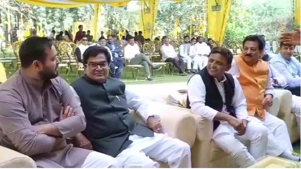 मुलायम सिंह के नातिन के शादी में एकजुट हुआ परिवार (फोटो- आजतक)