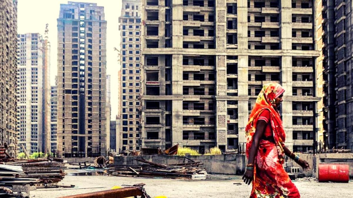 प्रशासन ने 32 बिल्डरों के खिलाफ ये कार्रवाई की है (फाइल फोटो)