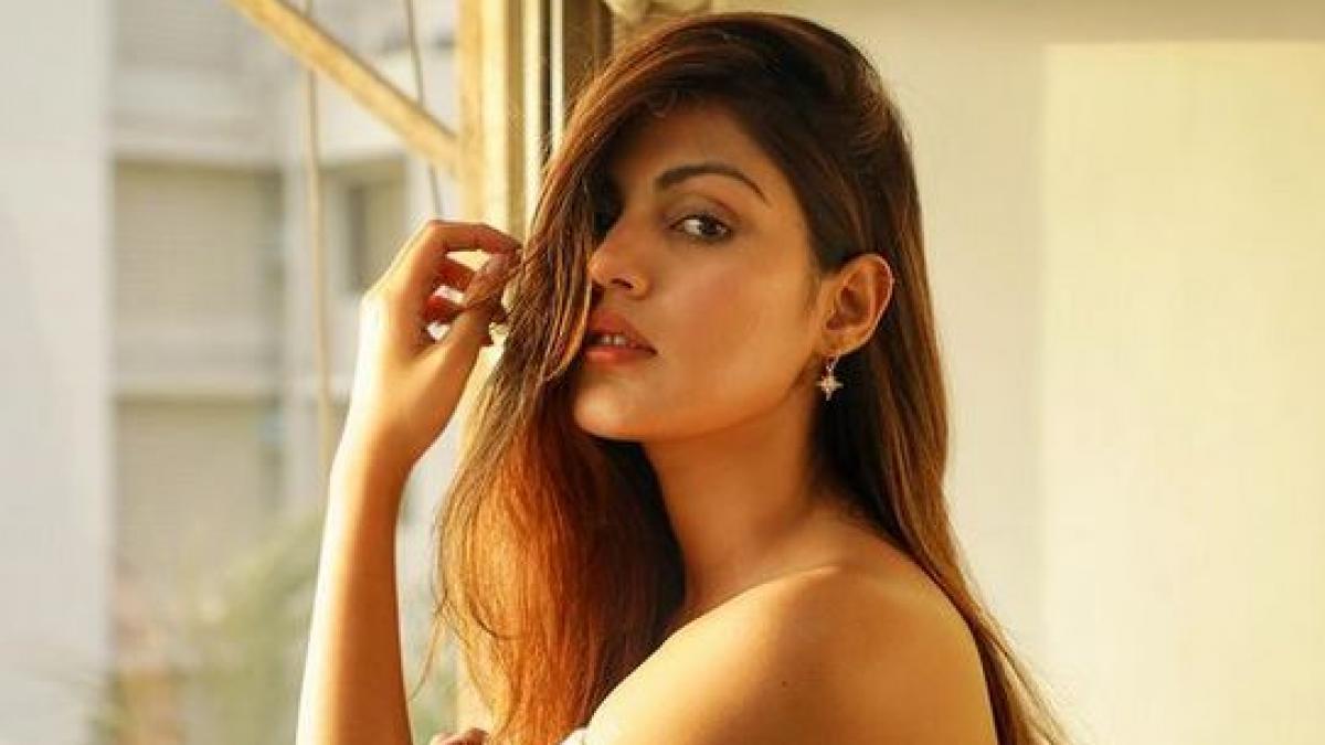 रिया चक्रवर्ती