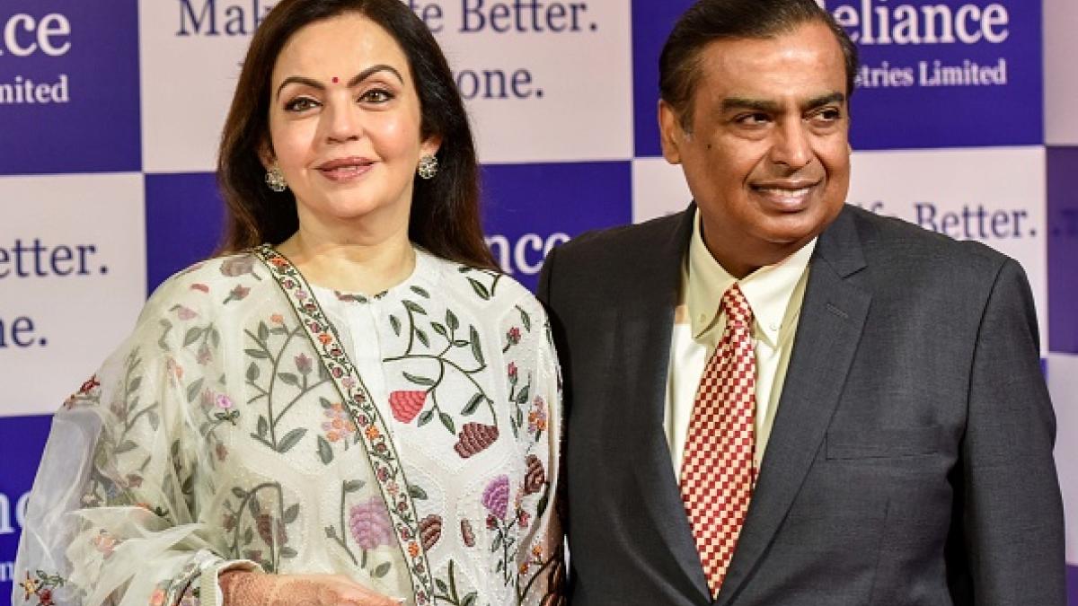 नीता और मुकेश अम्बानी 