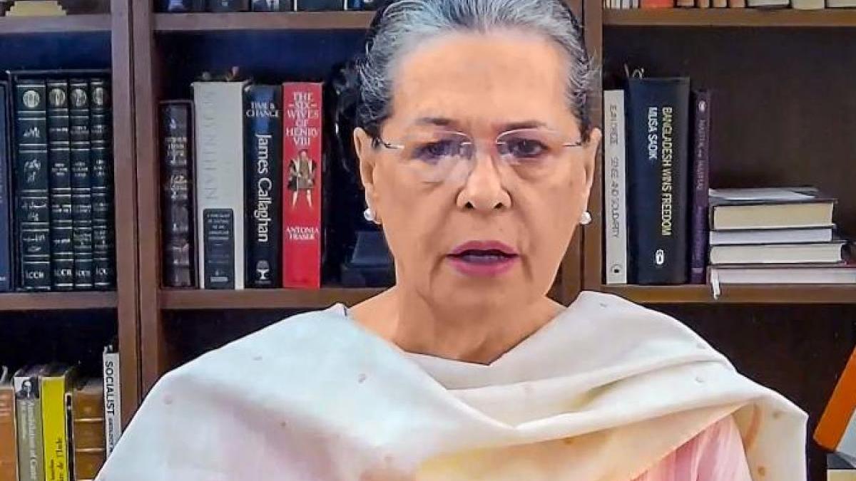 कांग्रेस की अंतरिम अध्यक्ष सोनिया गांधी