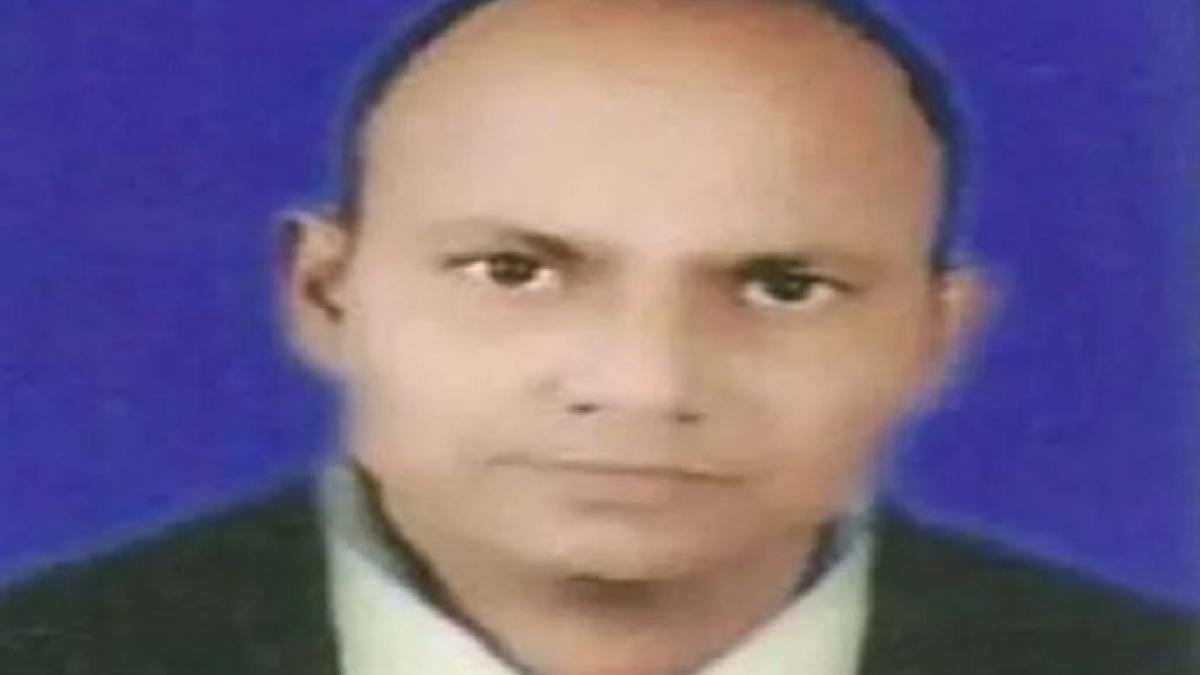 टीवी पत्रकार सुलभ श्रीवास्तव (फोटो-ट्विटर से) 