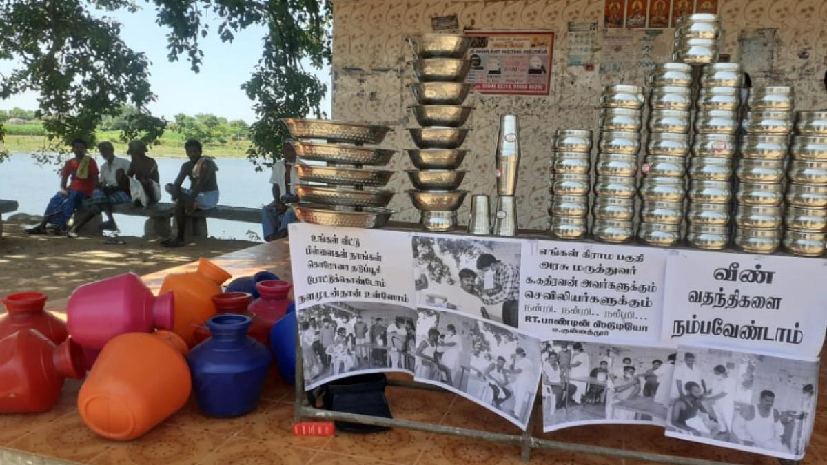 वैक्सीनेशन के लिए लोगों को प्रेरित करने का अनोखा तरीका