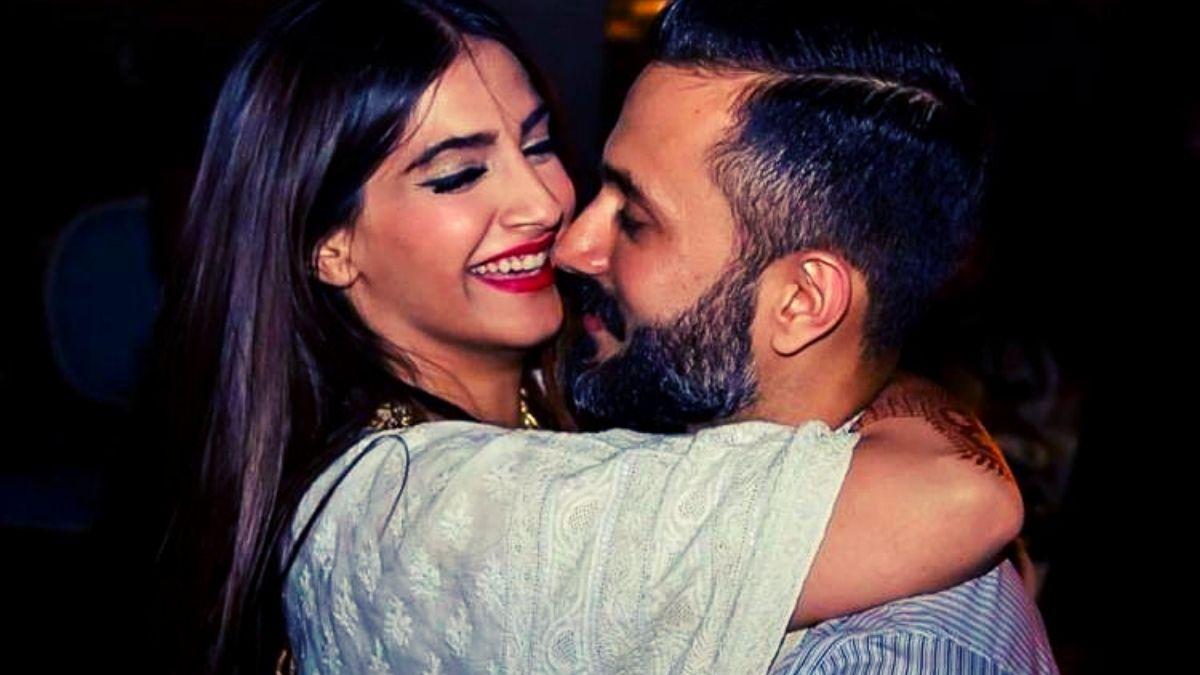 आनंद-सोनम 