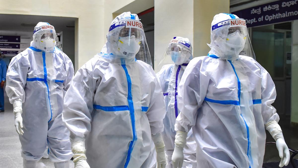 देश में 72 दिन कोरोना के नए मामलों में कमी आई है (फाइल फोटो-PTI)