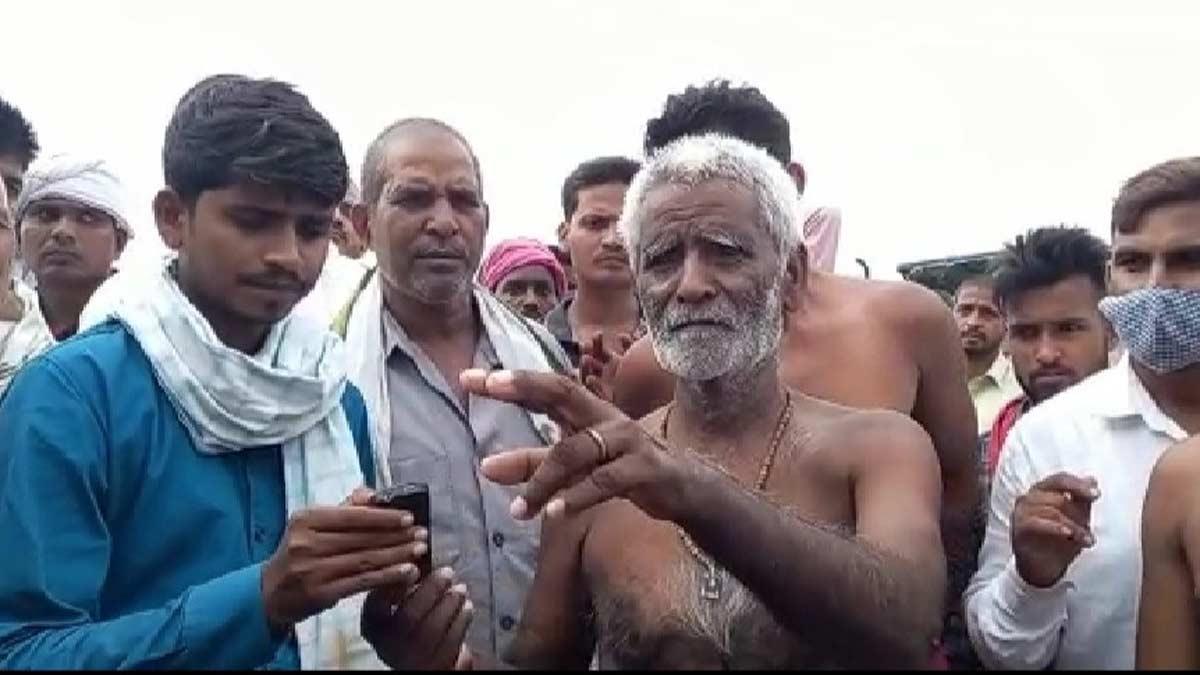 पिता के अंतिम संस्कार में जा रहे बीडीसी को अगवा कर लिया गया (फोटो-आजतक)