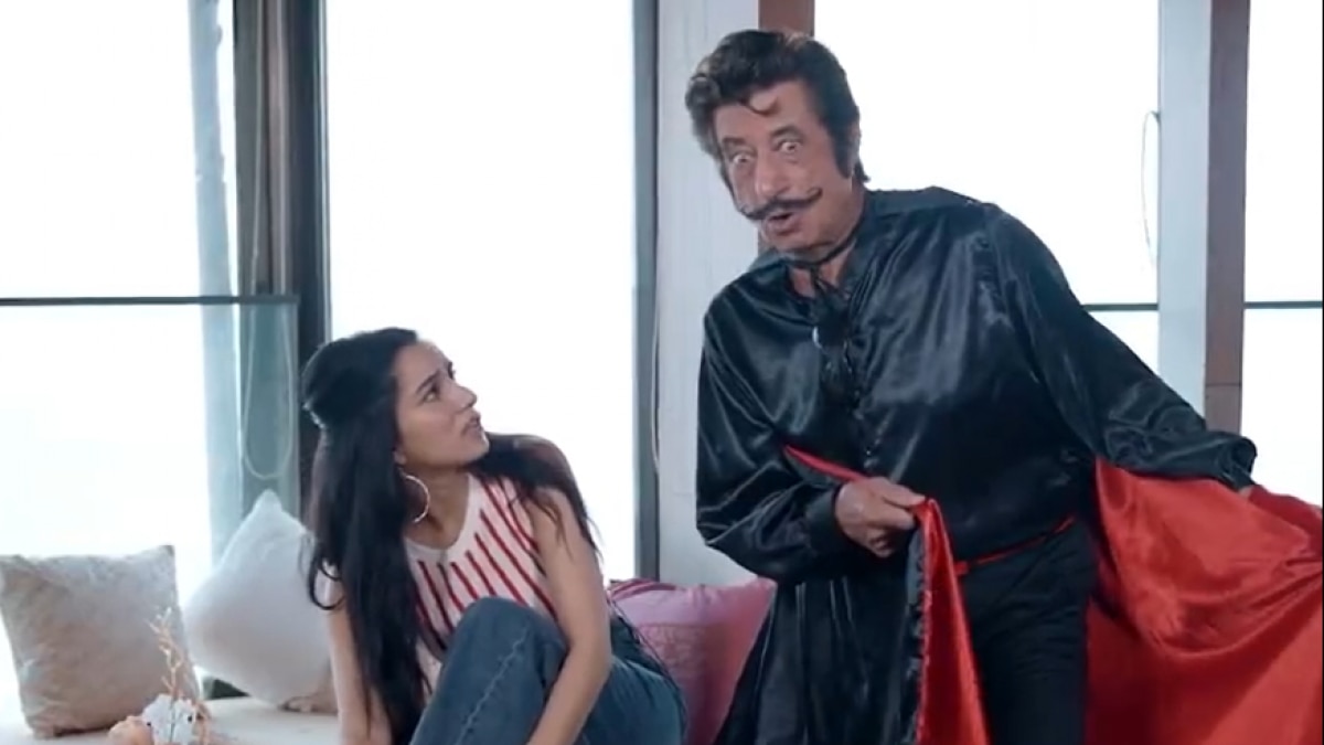 शक्ति कपूर और  श्रद्धा कपूर 