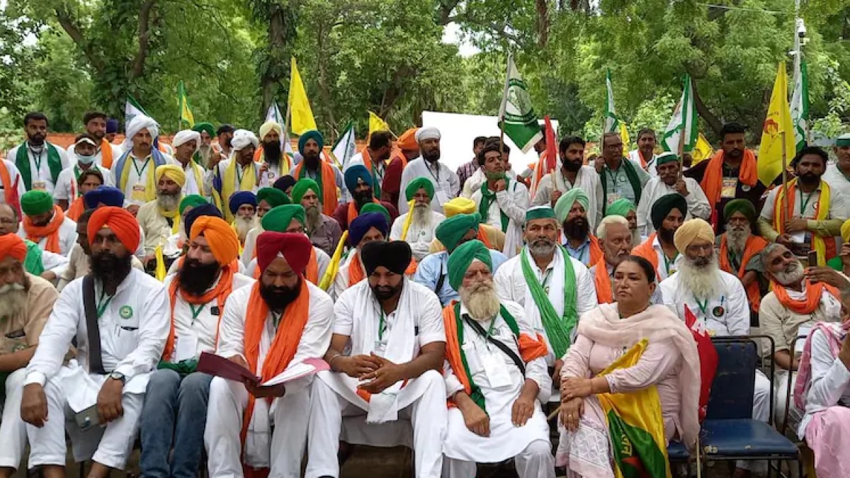 किसानों का विरोध प्रदर्शन ( फोटो- इंडिया टुडे)