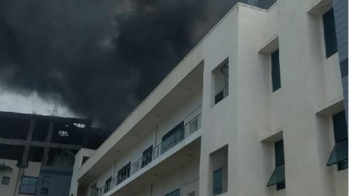 पुणे स्थित प्रयोगशाला में लगी आग (फोटो- आजतक)