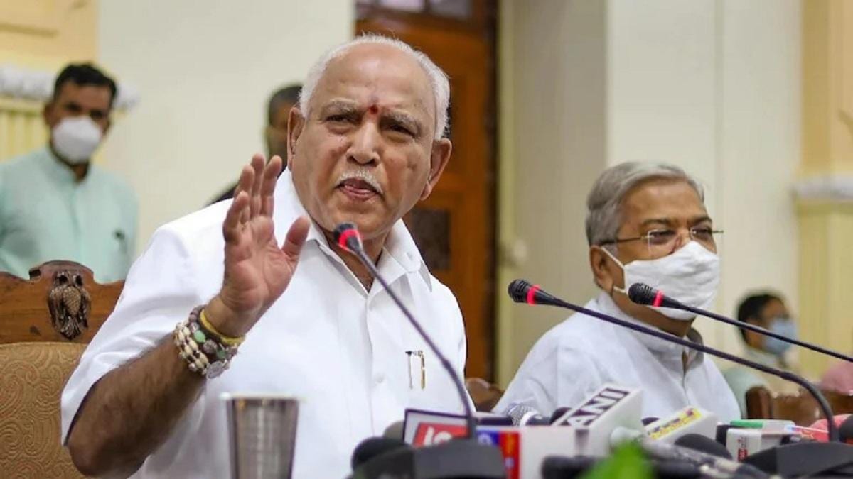 कर्नाटक: आखिर बीएस येदियुरप्पा को क्यों मुख्यमंत्री पद से देना पड़ा इस्तीफा? - karnataka bs yediyurappa resignation reason BJP leadership JP Nadda PM Modi Amit Shah ntc - AajTak