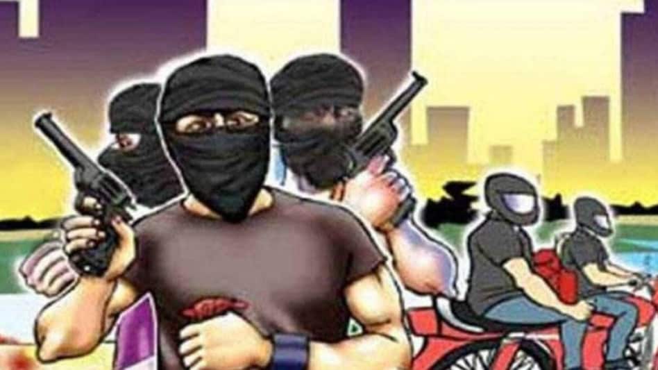 आगरा में लूट की बड़ी वारदात, 17 किलो सोना और 5 लाख से ज्यादा कैश लेकर फरार - agra robbery 17 kg gold culprit ran away police probe detail ntc - AajTak