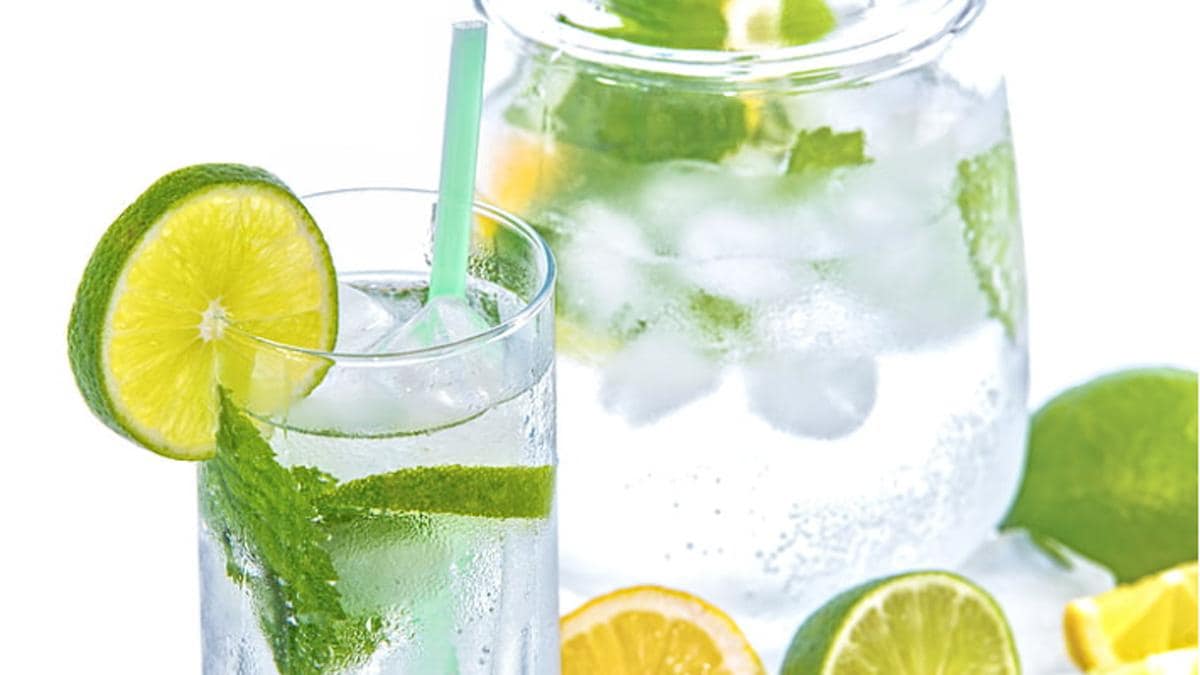 रोज नींबू पानी पीये फिर.. चौक जाओगे फायदे देखकर आप रोज नींबू पानी पीये फिर.. चौक जाओगे फायदे देखकर आप