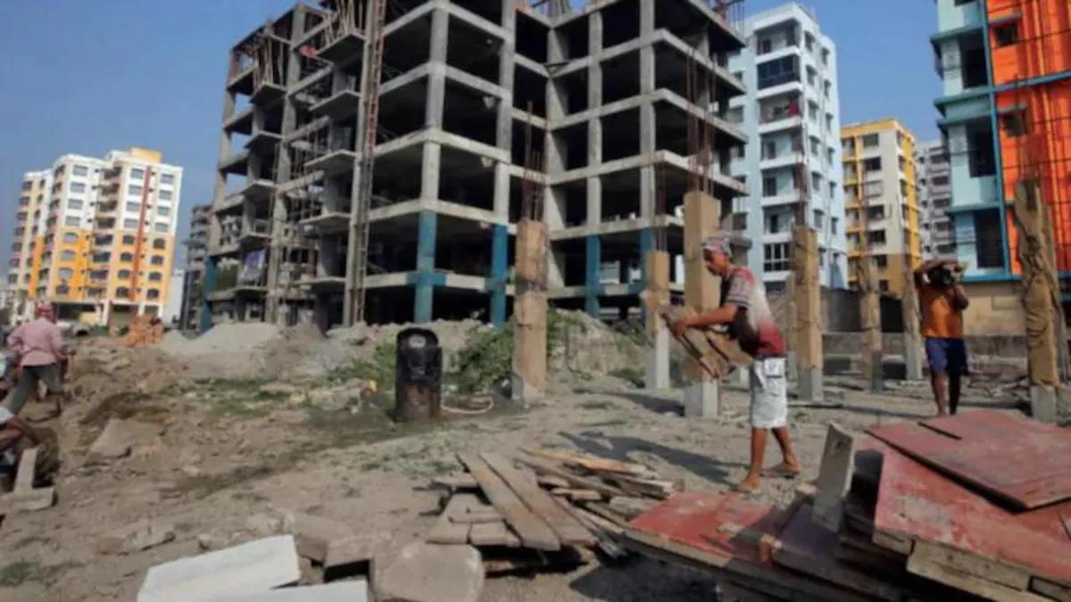 नोएडा में व्यापारिक प्लॉट खरीदना हुआ आसान (सांकेतिक तस्वीर-PTI)