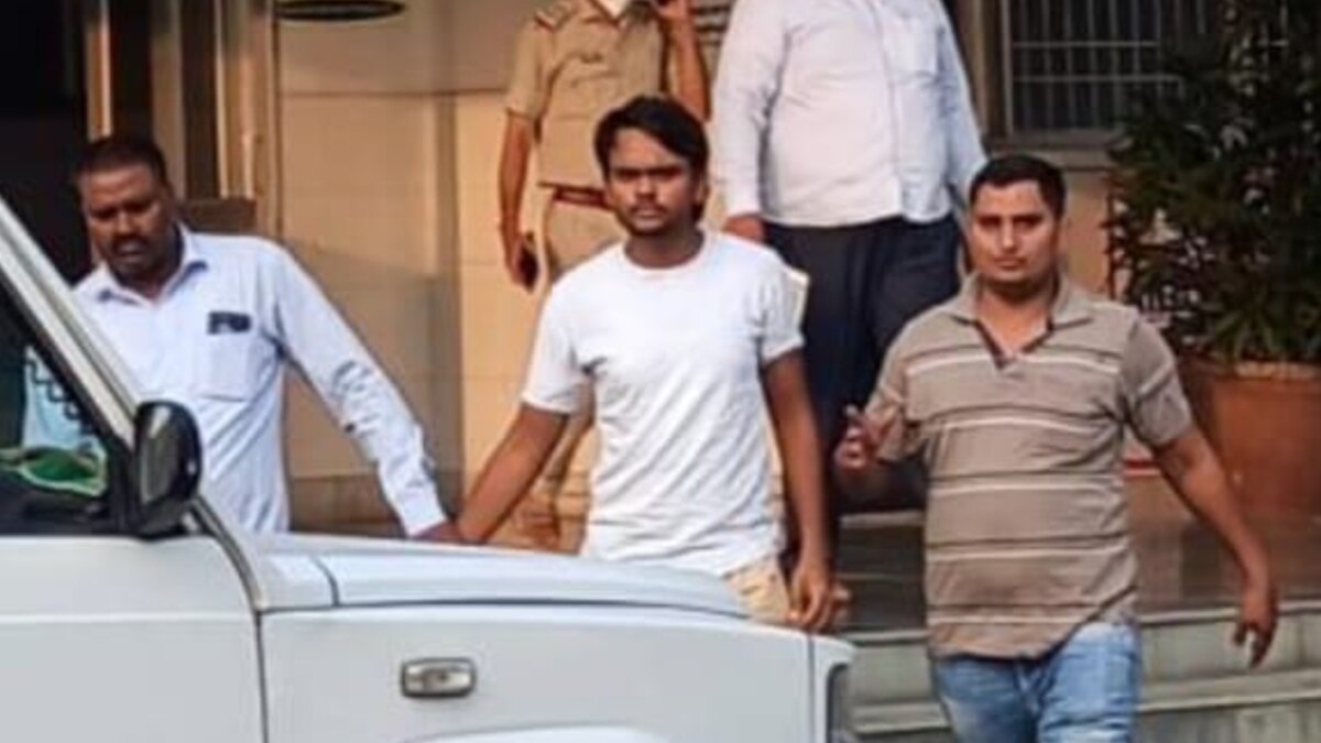 गोपाल को पटौदी पुलिस ने गिरफ्तार किया है. 